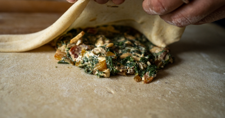 Galettes farcies aux blettes, burrata et sumac