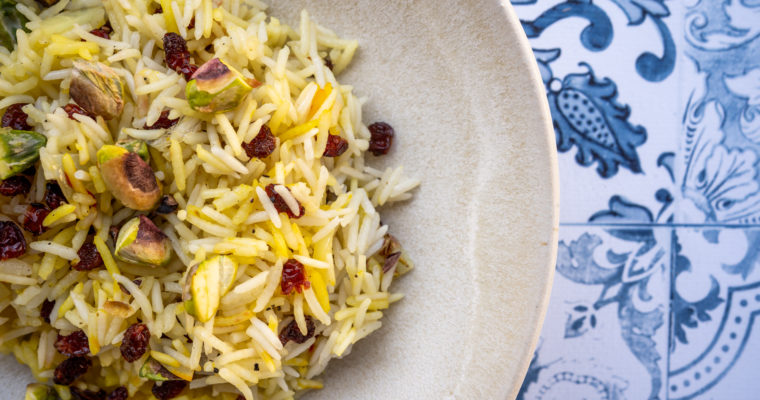 Riz safran, pistaches et épines-vinettes