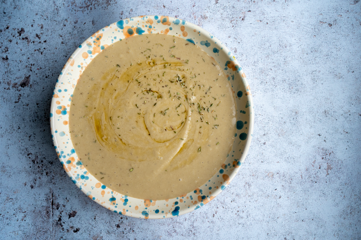 Soupe topinambours rôtis, lait de noisette et thym