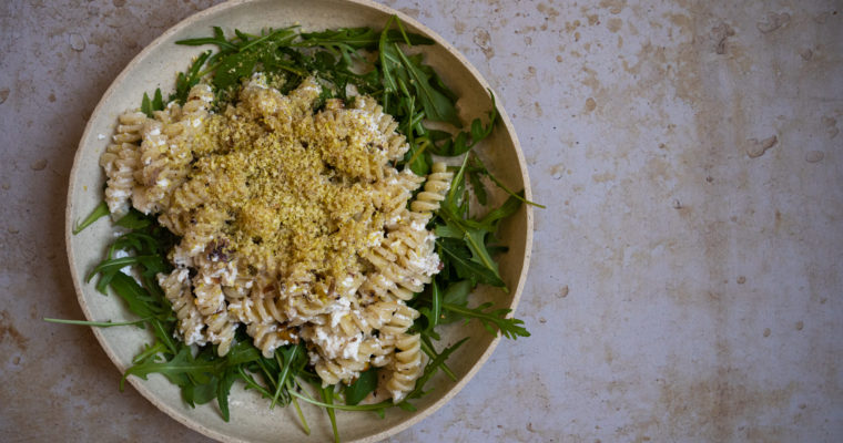 Fusilli pistaches, ricotta et roquette