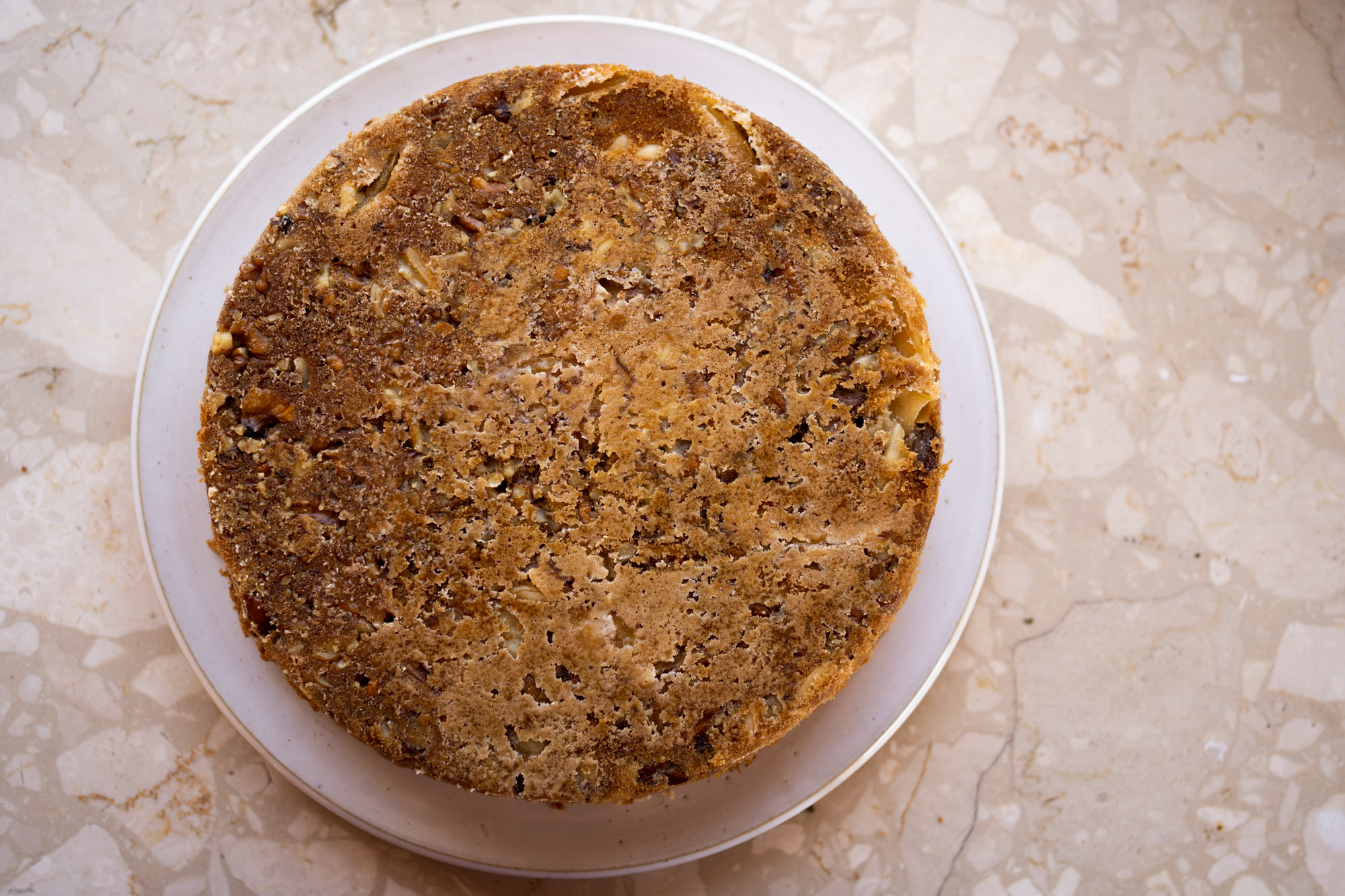 Gâteau multicouches pommes et fruits secs