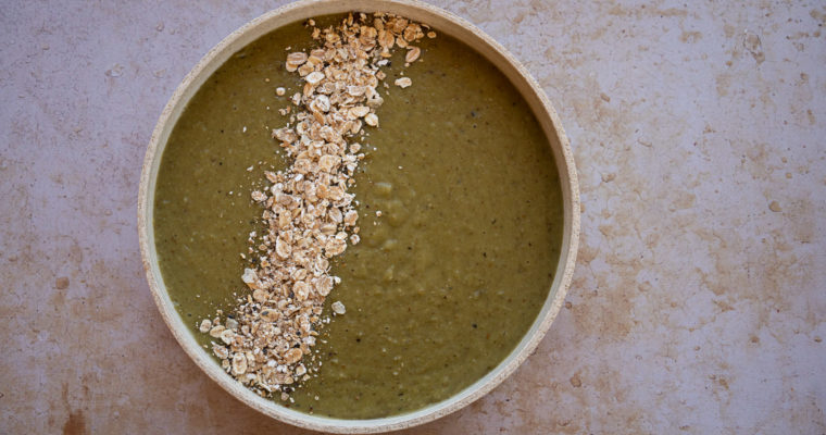 Soupe poireaux, avoine et curry