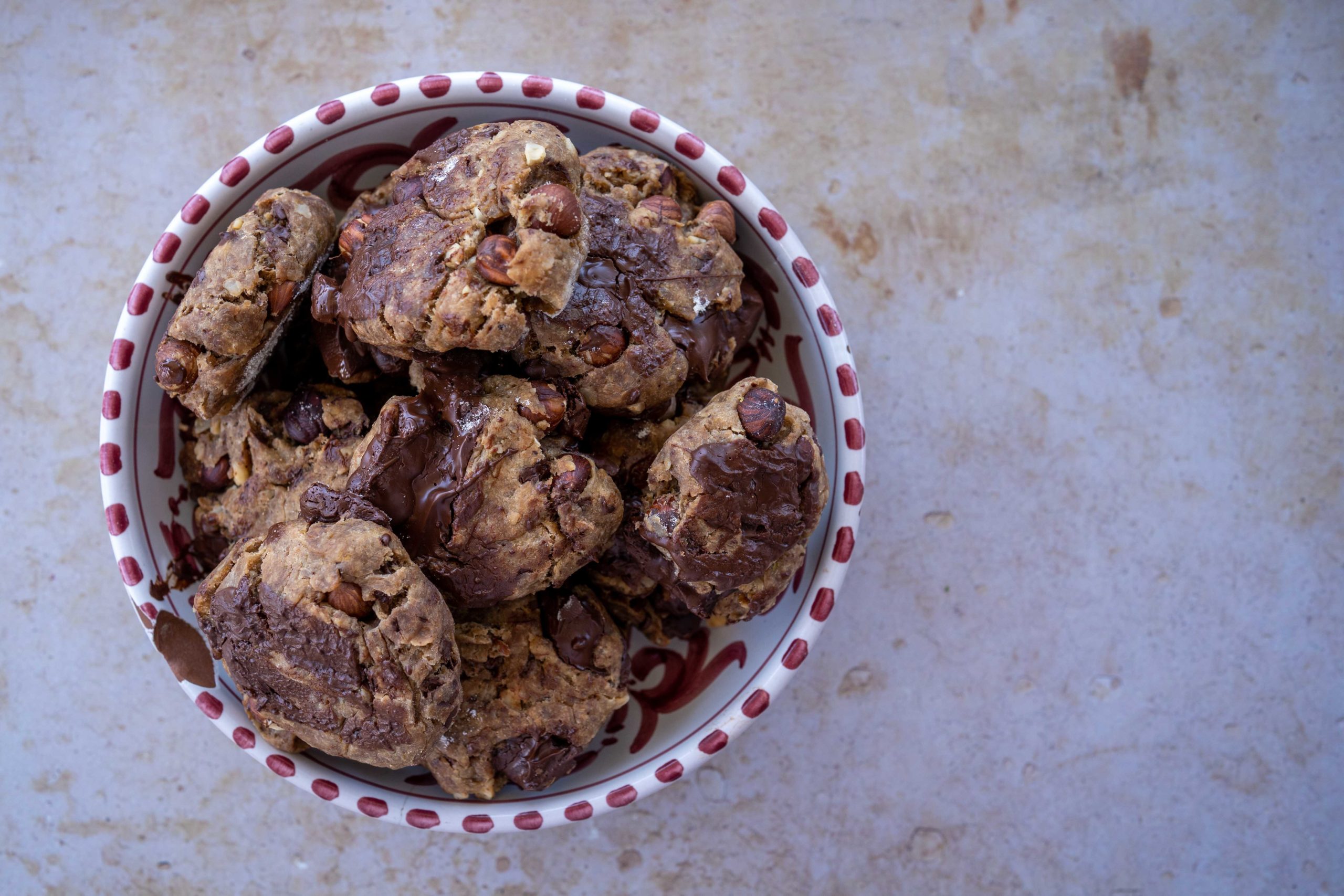 Cookies végétaux noisettes et chocolat