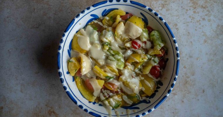 Salade de tomates au tahini