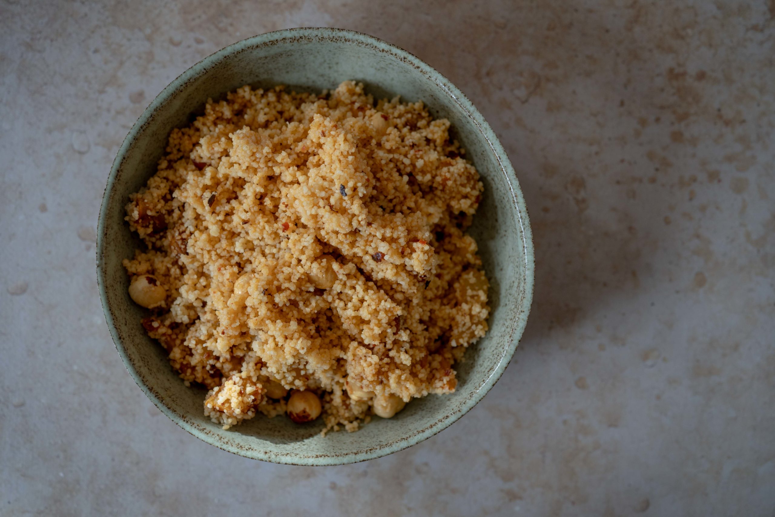 Couscous, courge et noisettes