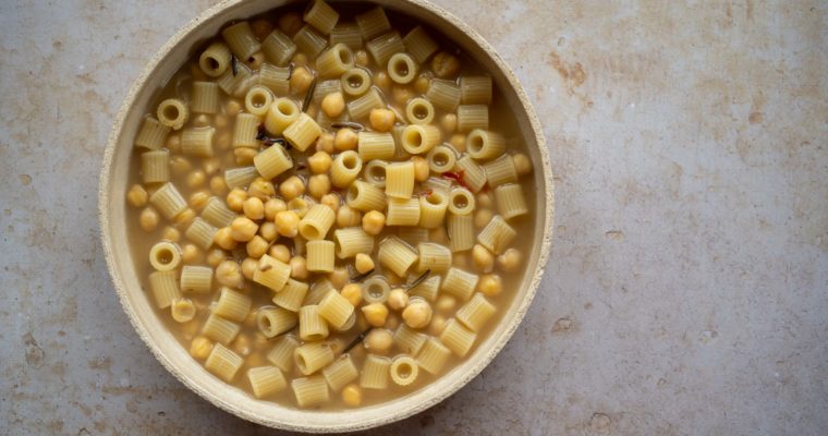 Soupe de pâtes et pois chiches